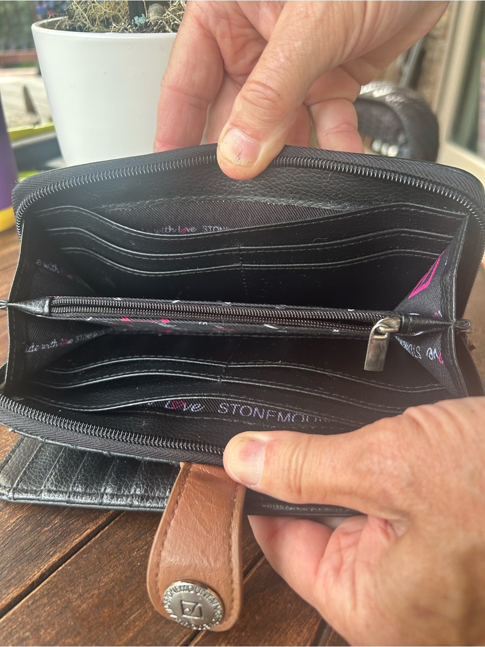 Stone Mountain Leather Accessories Black and Brown Zip Wallet - Picture 3 of 5